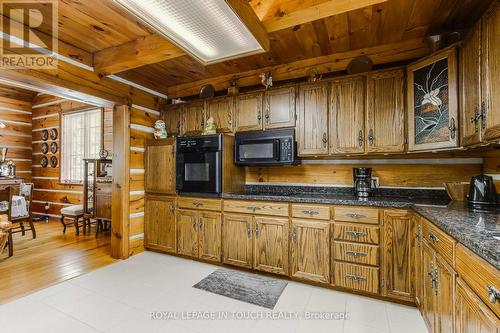 335 Murray Road, Penetanguishene, ON - Indoor Photo Showing Kitchen