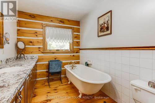 335 Murray Road, Penetanguishene, ON - Indoor Photo Showing Bathroom