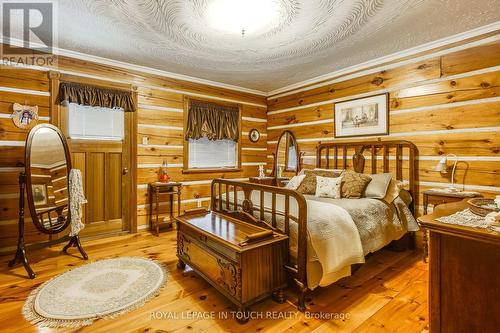 335 Murray Road, Penetanguishene, ON - Indoor Photo Showing Bedroom