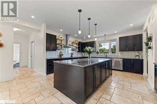 190 Lakeshore Road, Brighton, ON - Indoor Photo Showing Kitchen With Upgraded Kitchen