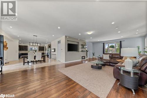 190 Lakeshore Road, Brighton, ON - Indoor Photo Showing Living Room