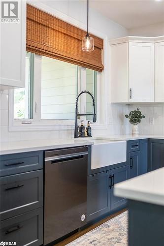 190 Lakeshore Road, Brighton, ON - Indoor Photo Showing Kitchen With Upgraded Kitchen