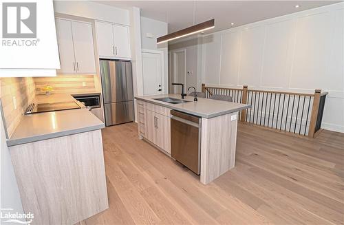 25 Sorensen Court Unit# 5, Niagara-On-The-Lake, ON - Indoor Photo Showing Kitchen With Double Sink