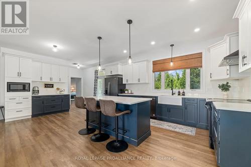 190 Lakeshore Road, Brighton, ON - Indoor Photo Showing Kitchen With Upgraded Kitchen