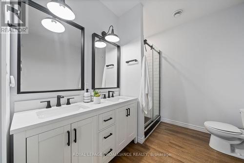 190 Lakeshore Road, Brighton, ON - Indoor Photo Showing Bathroom