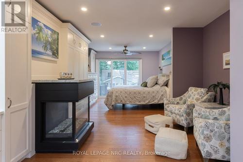 2550 Noella Crescent, Niagara Falls, ON - Indoor Photo Showing Other Room With Fireplace