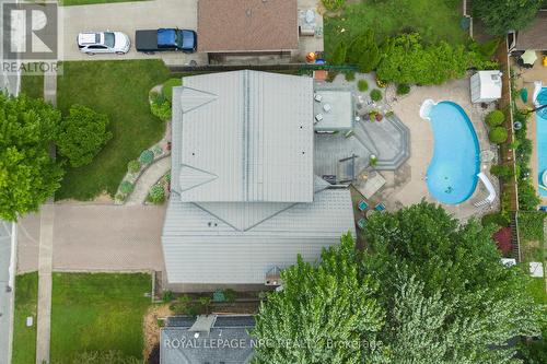 2550 Noella Crescent, Niagara Falls, ON - Outdoor With In Ground Pool