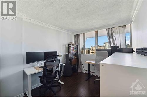 530 Laurier Avenue W Unit#1608, Ottawa, ON - Indoor Photo Showing Office