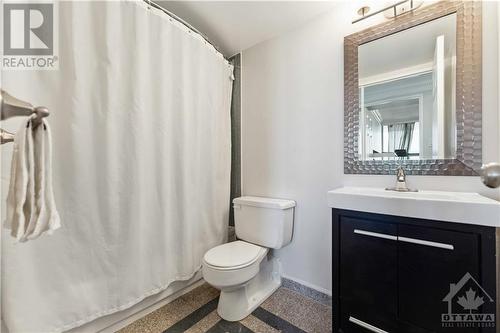 530 Laurier Avenue W Unit#1608, Ottawa, ON - Indoor Photo Showing Bathroom