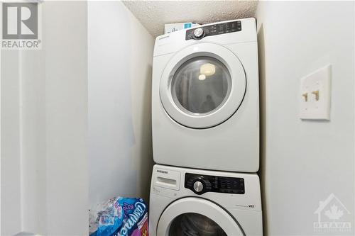 530 Laurier Avenue W Unit#1608, Ottawa, ON - Indoor Photo Showing Laundry Room