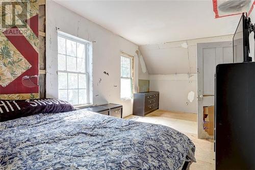 946 Sand Bay Road, Lansdowne, ON - Indoor Photo Showing Bedroom