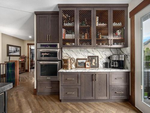 595 Durango Drive, Kamloops, BC - Indoor Photo Showing Kitchen