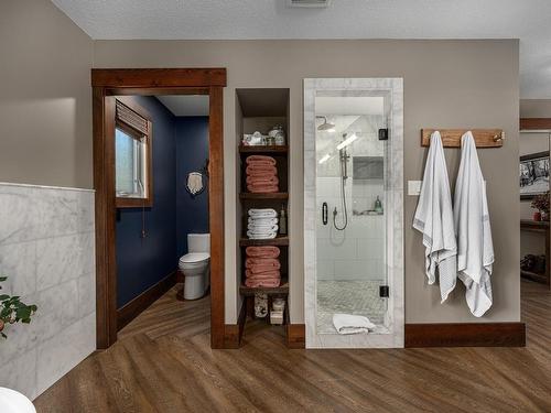 595 Durango Drive, Kamloops, BC - Indoor Photo Showing Bathroom