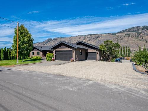 595 Durango Drive, Kamloops, BC - Outdoor