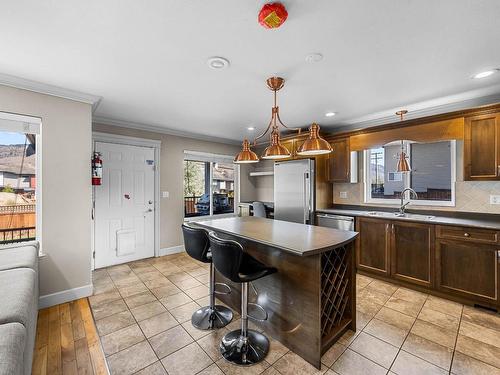 8960 Badger Drive, Kamloops, BC - Indoor Photo Showing Kitchen With Double Sink