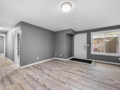 8960 Badger Drive, Kamloops, BC - Indoor Photo Showing Other Room