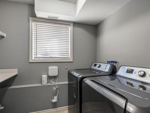 2374 Bramble Lane, Kamloops, BC - Indoor Photo Showing Laundry Room