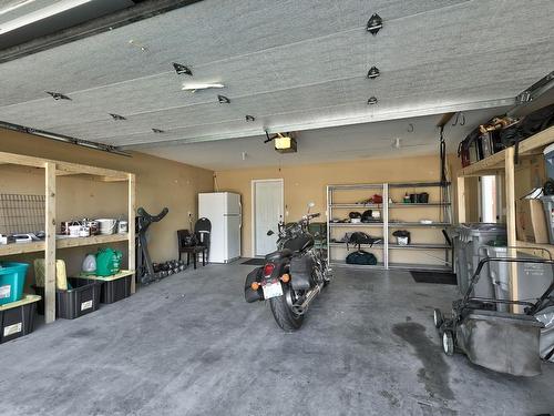 2374 Bramble Lane, Kamloops, BC - Indoor Photo Showing Garage