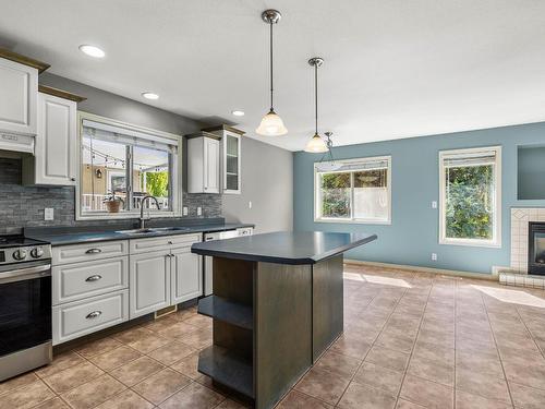 2374 Bramble Lane, Kamloops, BC - Indoor Photo Showing Kitchen With Fireplace With Upgraded Kitchen