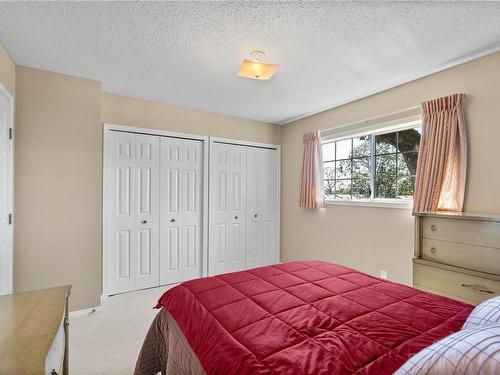 43-901 Kentwood Lane, Saanich, BC 