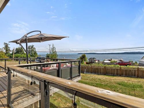 5626 1St St, Union Bay, BC 