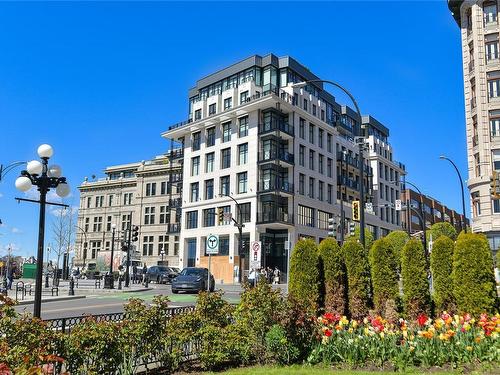 304-888 Government St, Victoria, BC - Outdoor With Facade