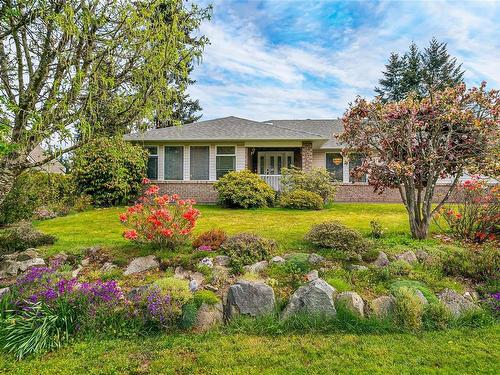 671 Meadow Dr, Parksville, BC 