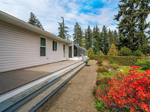 671 Meadow Dr, Parksville, BC 