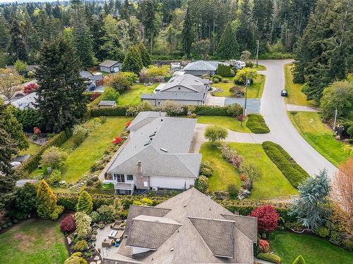 671 Meadow Dr, Parksville, BC 