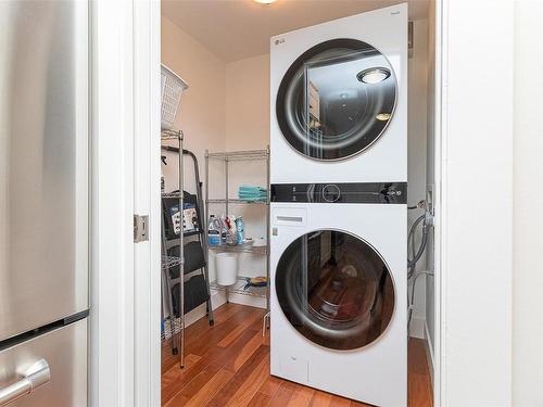 N501-737 Humboldt St, Victoria, BC - Indoor Photo Showing Laundry Room