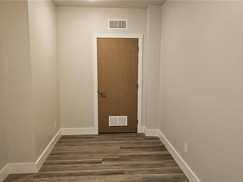 903-622 Admirals Rd, Esquimalt, BC - Indoor Photo Showing Other Room