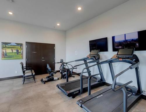 903-622 Admirals Rd, Esquimalt, BC - Indoor Photo Showing Gym Room