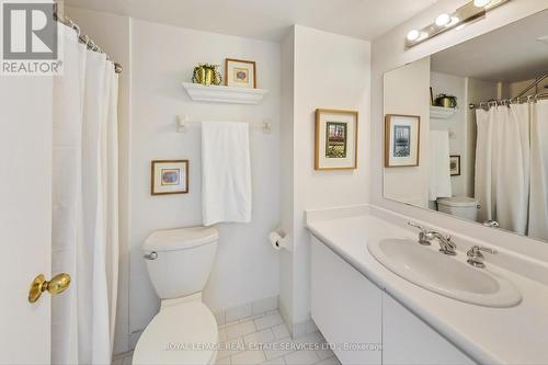 203 - 205 Wynford Drive, Toronto (Flemingdon Park), ON - Indoor Photo Showing Bathroom