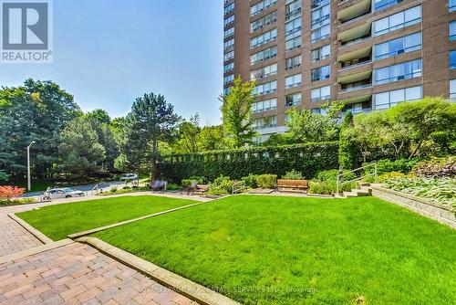 203 - 205 Wynford Drive, Toronto (Flemingdon Park), ON - Outdoor