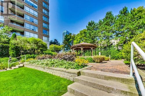 203 - 205 Wynford Drive, Toronto (Flemingdon Park), ON - Outdoor