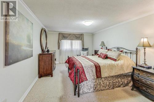 226 Poole Drive, Oakville, ON - Indoor Photo Showing Bedroom