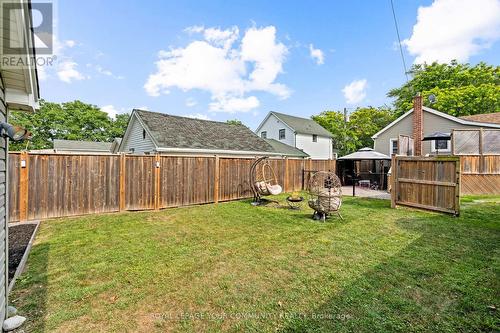 37 Maplecrest Avenue, St. Catharines, ON - Outdoor