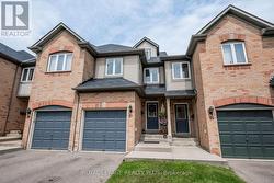 27 - 2088 LEANNE BOULEVARD  Mississauga, ON L5K 2S7