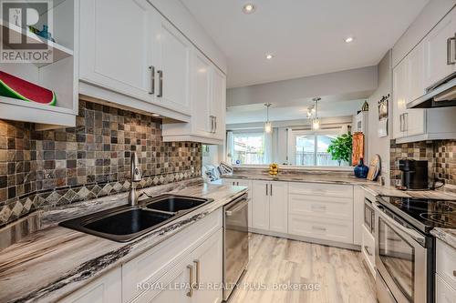 27 - 2088 Leanne Boulevard, Mississauga, ON - Indoor Photo Showing Kitchen With Double Sink