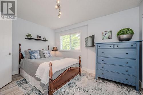 27 - 2088 Leanne Boulevard, Mississauga, ON - Indoor Photo Showing Bedroom