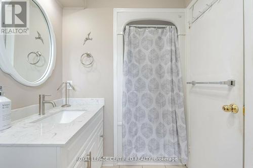 62 Hillside Drive, Brampton (Westgate), ON - Indoor Photo Showing Bathroom