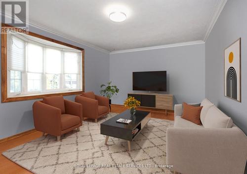 92 Atlee Avenue, Toronto (Birchcliffe-Cliffside), ON - Indoor Photo Showing Living Room