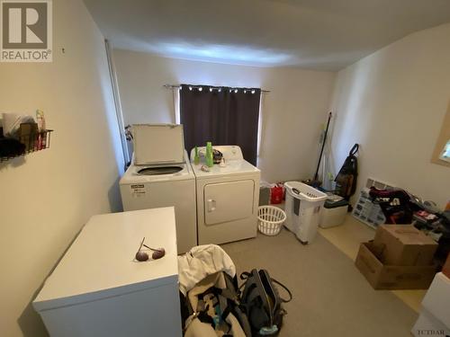 72 Taylor Ave, Kirkland Lake, ON - Indoor Photo Showing Laundry Room