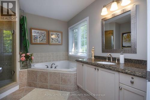 277 Creek Path Avenue, Oakville, ON - Indoor Photo Showing Bathroom