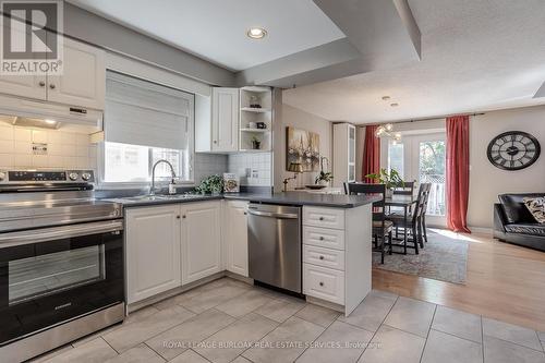 2057 Grovetree Lane, Burlington (Brant), ON - Indoor Photo Showing Kitchen With Stainless Steel Kitchen