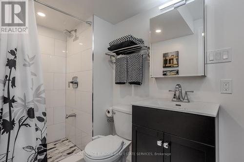 2057 Grovetree Lane, Burlington (Brant), ON - Indoor Photo Showing Bathroom