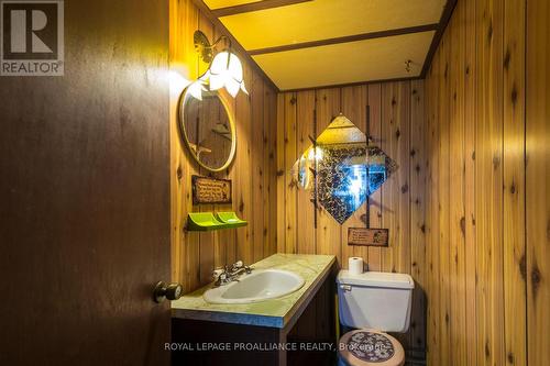 61 Nicholas Street, Quinte West, ON - Indoor Photo Showing Bathroom