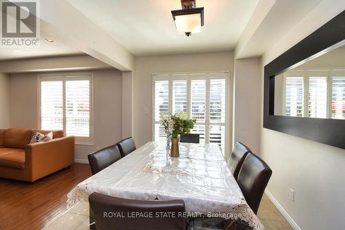 15 Clement Drive, Hamilton, ON - Indoor Photo Showing Dining Room