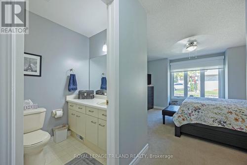 Primary Bedroom with ensuite - 141 - 1500 Richmond Street, London, ON - Indoor