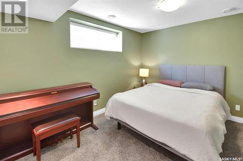 227 Padget Crescent, Saskatoon, SK - Indoor Photo Showing Bedroom